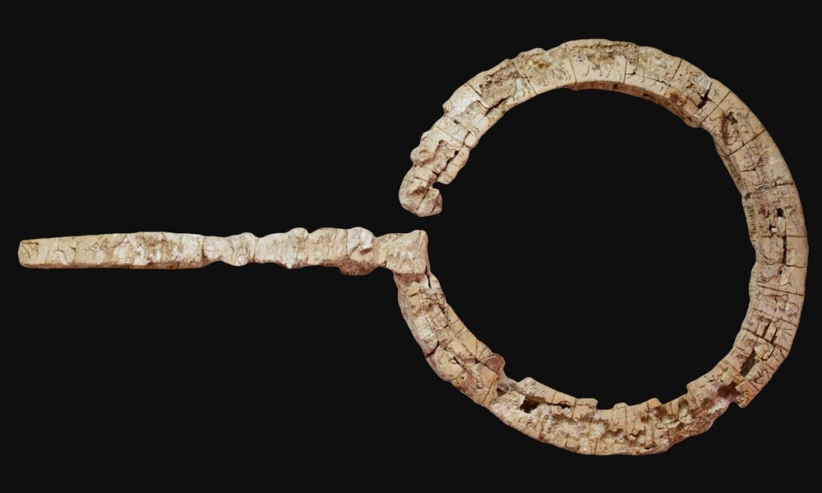 ivory scepter linear a knossos
