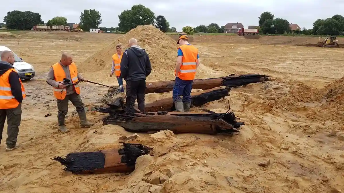 Remains of a Roman Bridge from the Year 363 AD Discovered in the Bed of the Meuse  River in the Netherlands