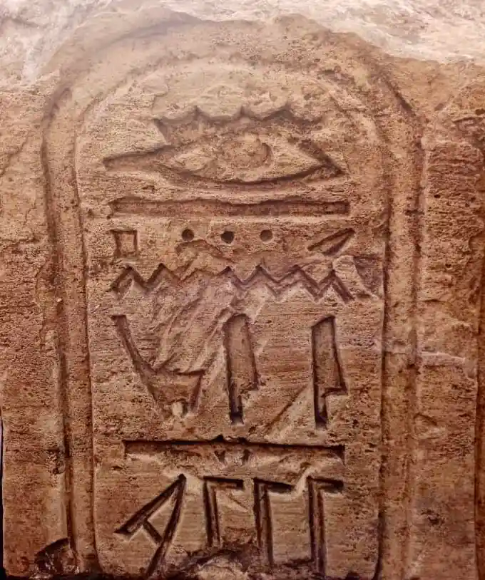 Egypt Archaeologists Uncover Aphrodite Head, Pharaoh’s Name and a Roman ...