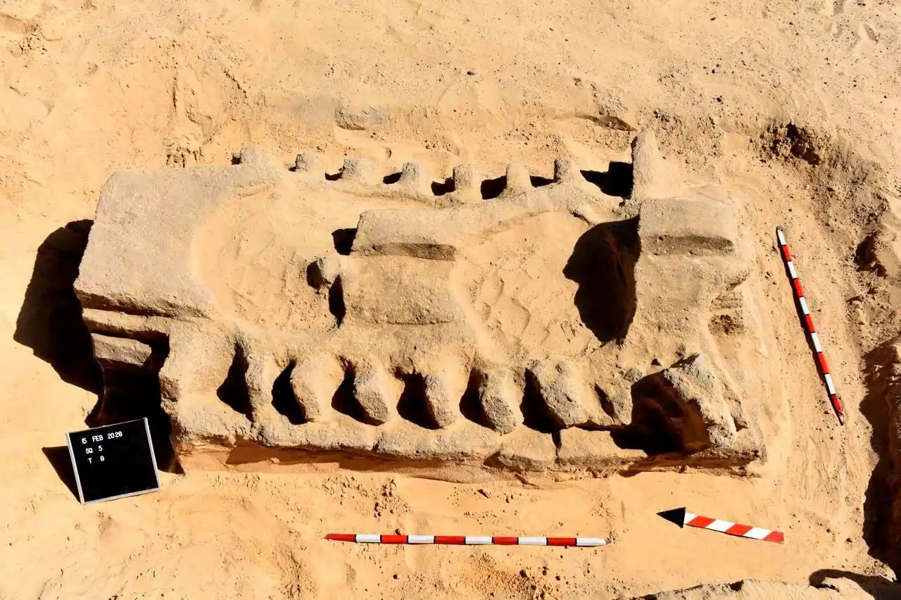 A Fully Autonomous Community from the Second Intermediate Period Found in the Eastern Nile Delta