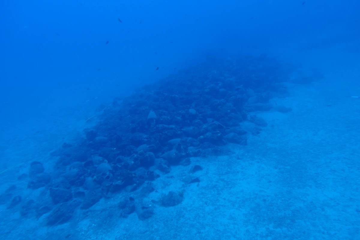shipwreck Ancient Greece cargo wine amphorae andros