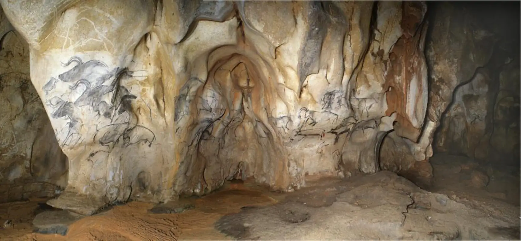 Photo: La Brújula Verde Chauvet Cave Art Protected by Natural Varnish, UV Scans Reveal
