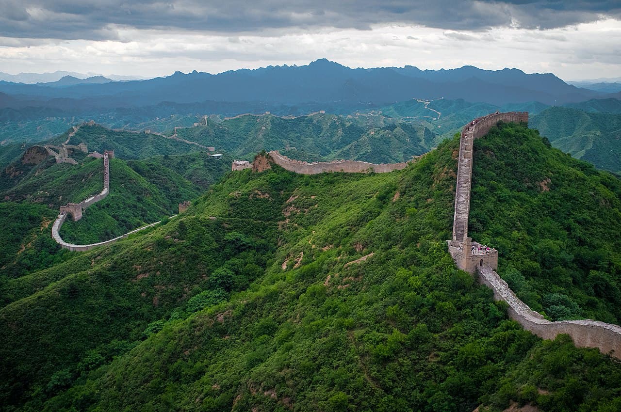 1280px-The_Great_Wall_of_China_at_Jinshanling-edit-2