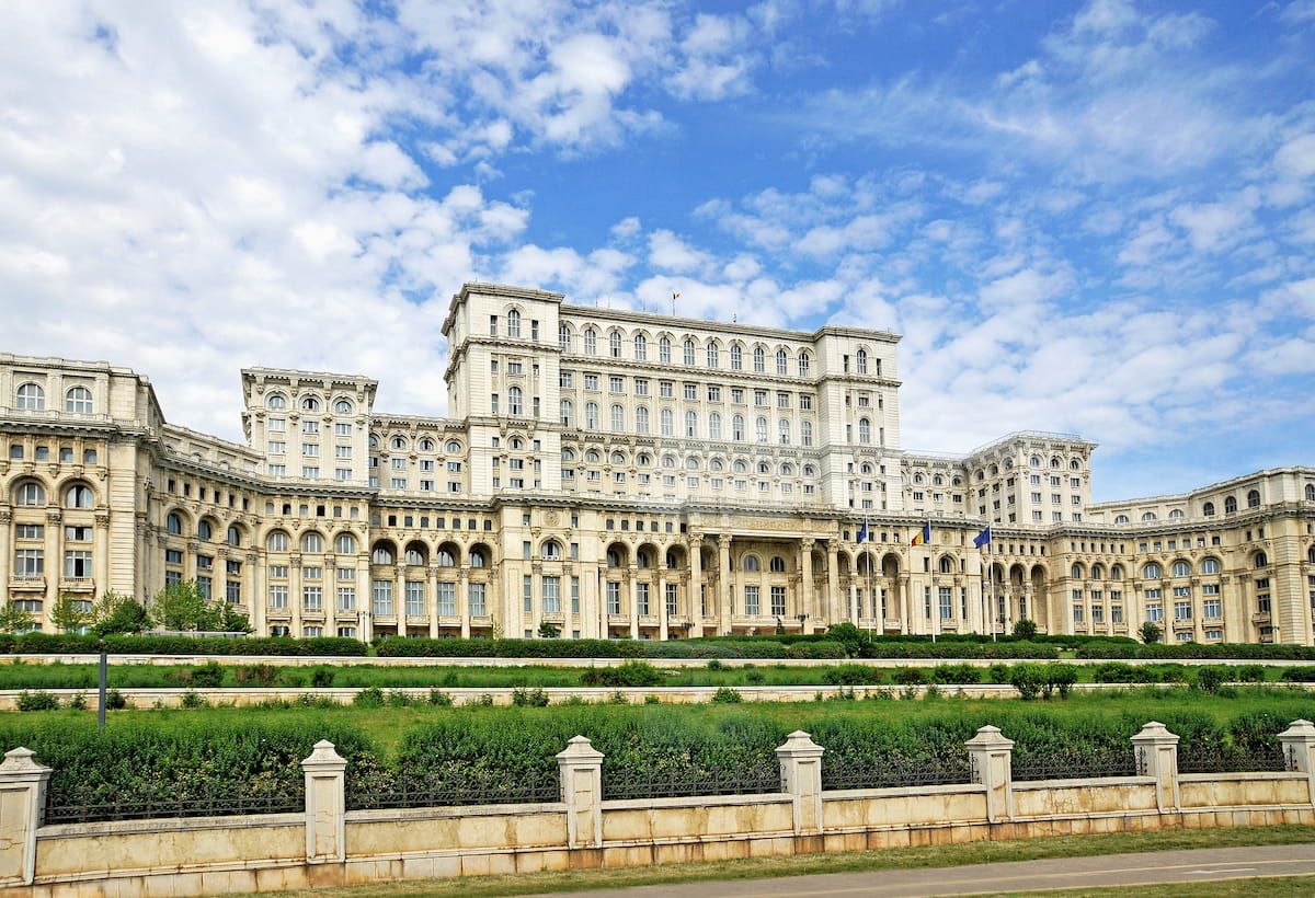 El palacio del Parlamento de Bucarest