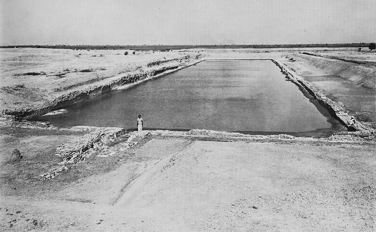 El muelle de Lothal poco tiempo después de su descubrimiento y excavación