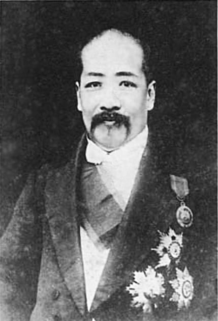 Quian Nengxun, first president of the Society