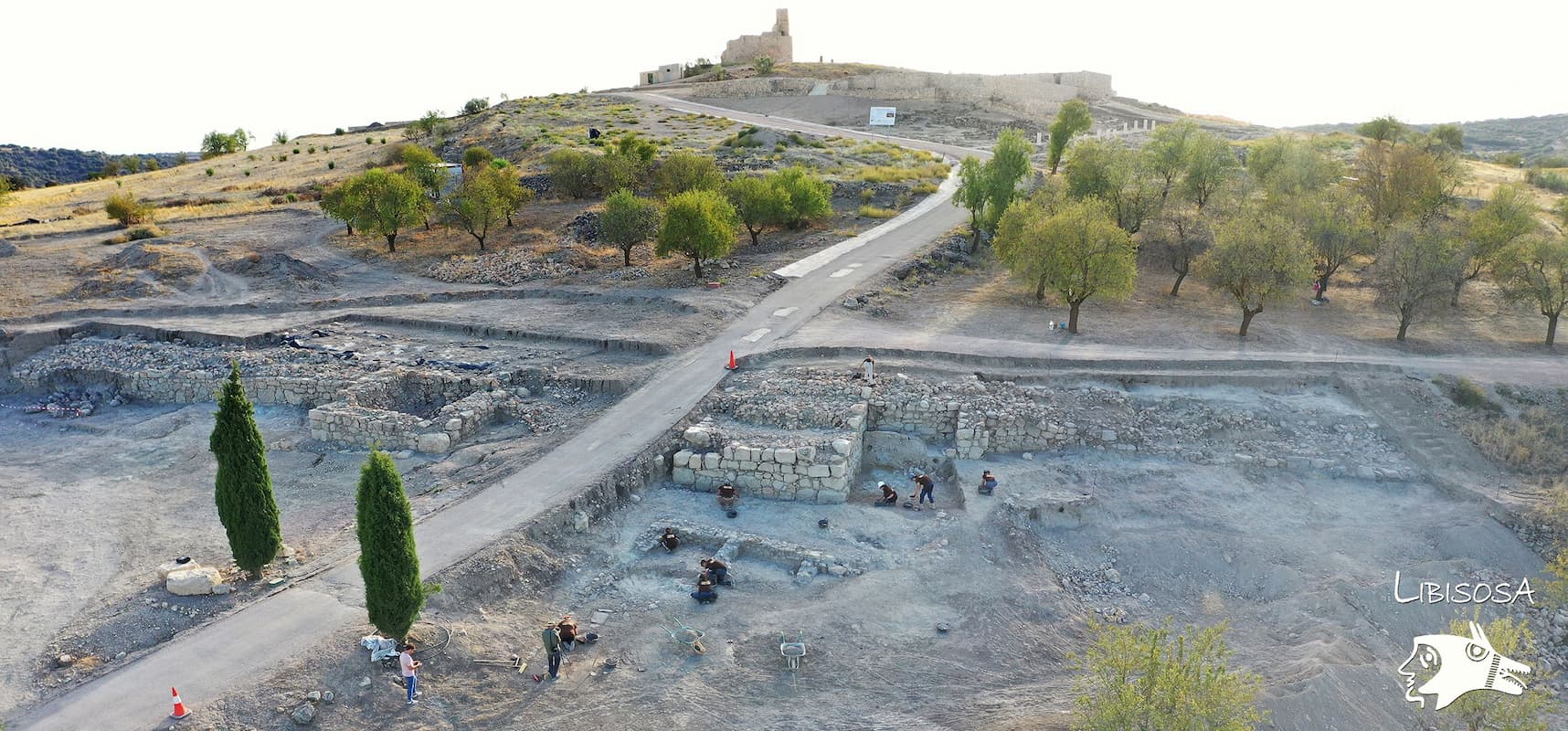 Torreones romanos de una puerta de acceso y lienzos de la muralla construida por las legiones, encontrados en la antigua ciudad de Libisosa en Albacete