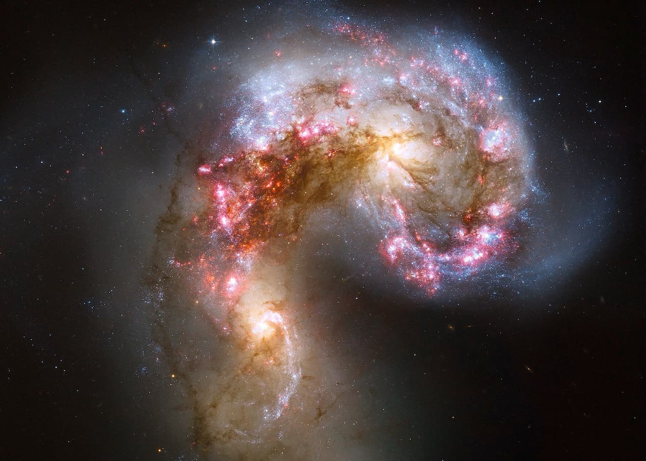 universo gira lentamente cada 500 mil millones años