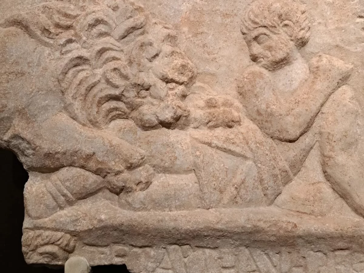 Un “bestiarius” en York: las primeras evidencias arqueológicas de combate entre un gladiador y un león en época romana