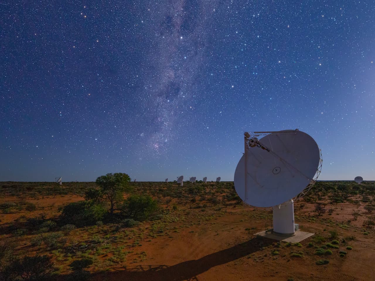 Strange cosmic object pulses every 44 minutes