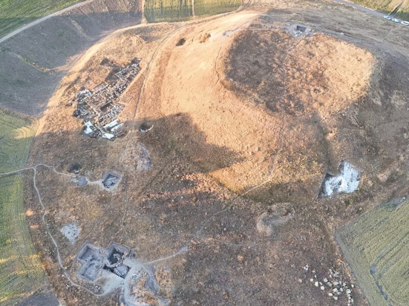 Descubren restos de siete niños en una misteriosa estructura circular hitita en la antigua Zippalanda