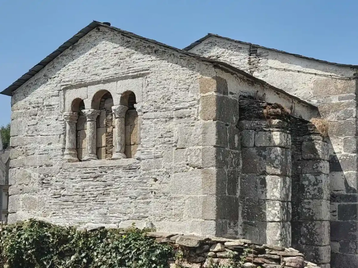 Descubren que una iglesia de Lugo que se creía románica es prerrománica asturiana del siglo IX